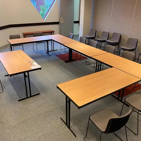 Centre Cathedrale Отель 3*