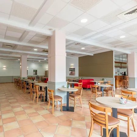 Centre Cathedrale Hotel 3*